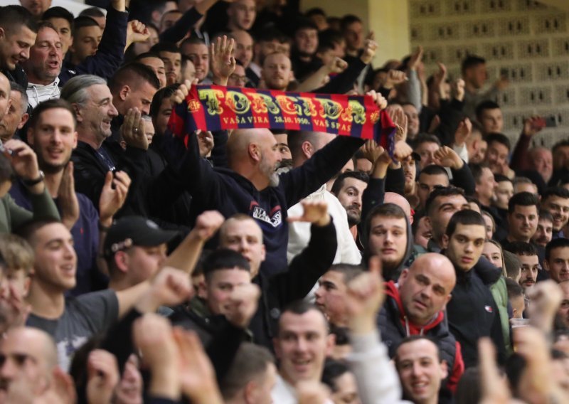 Torcida slavila u derbiju kola, pogledajte golove