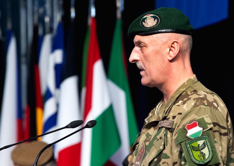 Rumunjska jača vojni kontigent EUFOR-a u BiH; mađarski general odlazi