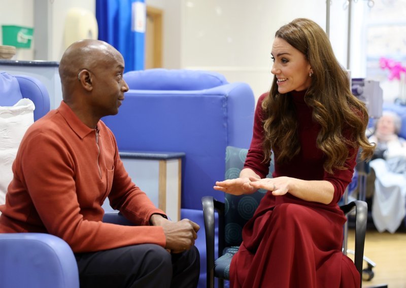 Kate Middleton iznenadila oboljele pacijente u istoj bolnici u kojoj se liječila prošle godine