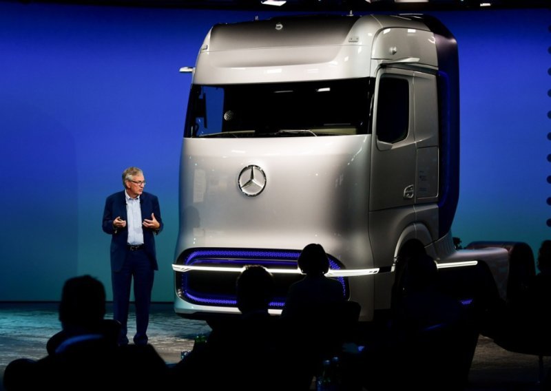 Daimler Truck s oštrim padom prodaje: U minusu i grupa Volkswagen