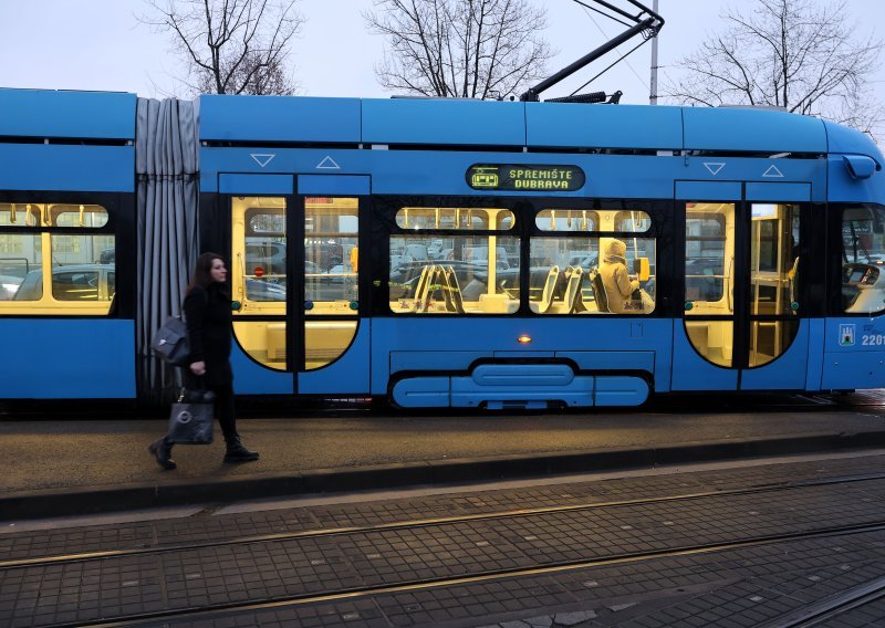 Uspostavljen promet: Zagrepčanima jutro pokvario zastoj tramvaja