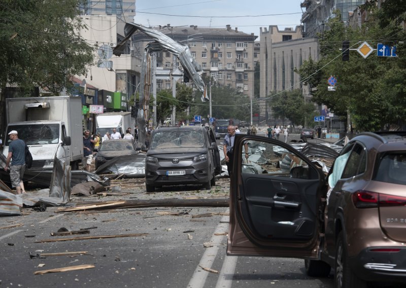 Rusi napali rodni grad Zelenskog; najmanje četvero mrtvih