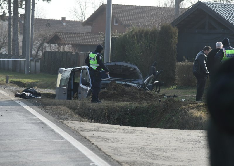 Kombi sletio s ceste kod Pitomače: Pet osoba u bolnici, dvije teško ozlijeđene