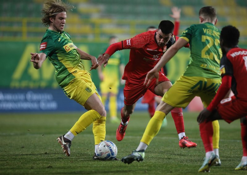 Luda utakmica u Puli. Stativa spasila Goricu, pao je i fantomski gol. Pogledajte sve situacije