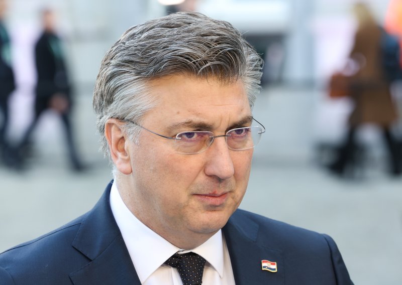 Plenković zasad bez komentara na Jadroliniju