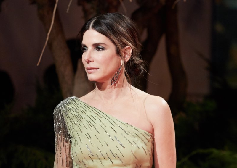 Sandra Bullock zabrinuta za sigurnost obitelji: Njezina mlađa sestra žrtva je prevaranata