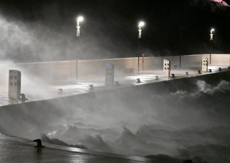 Cijela obala pod meteoalarmom: Stiže nekoliko promjenjivih dana, evo gdje će biti najgore