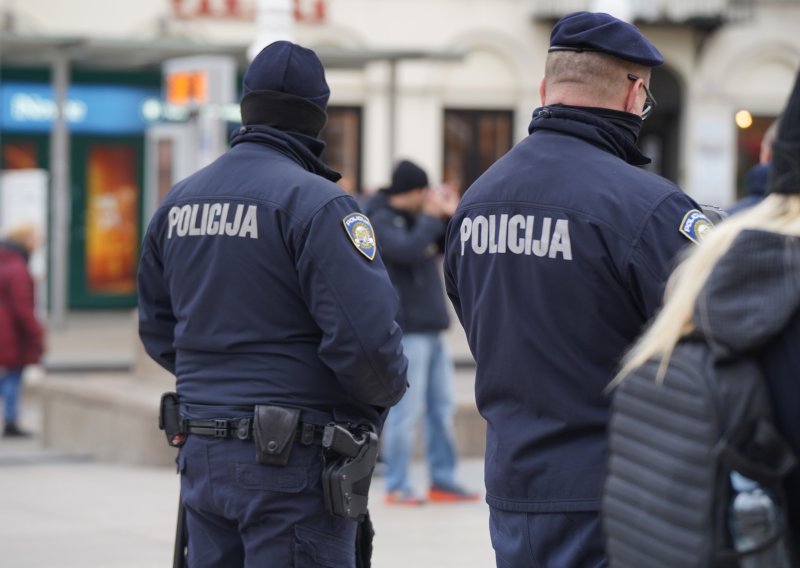 Mlađi muškarac u centru Zagreba nasrtao na građane i teško ozlijedio ženu