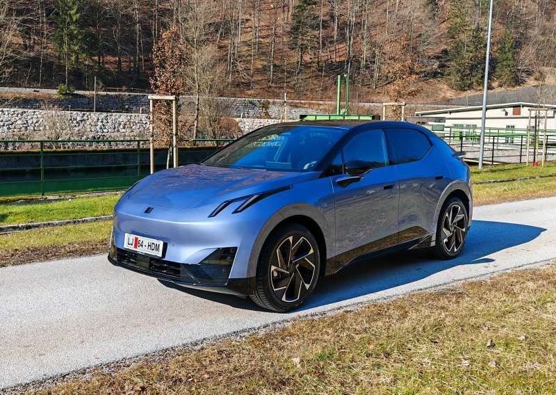 Isprobali smo novi Lynk&Co 02: Električni crossover coupé hrabrog dizajna i zanimljivih rješenja