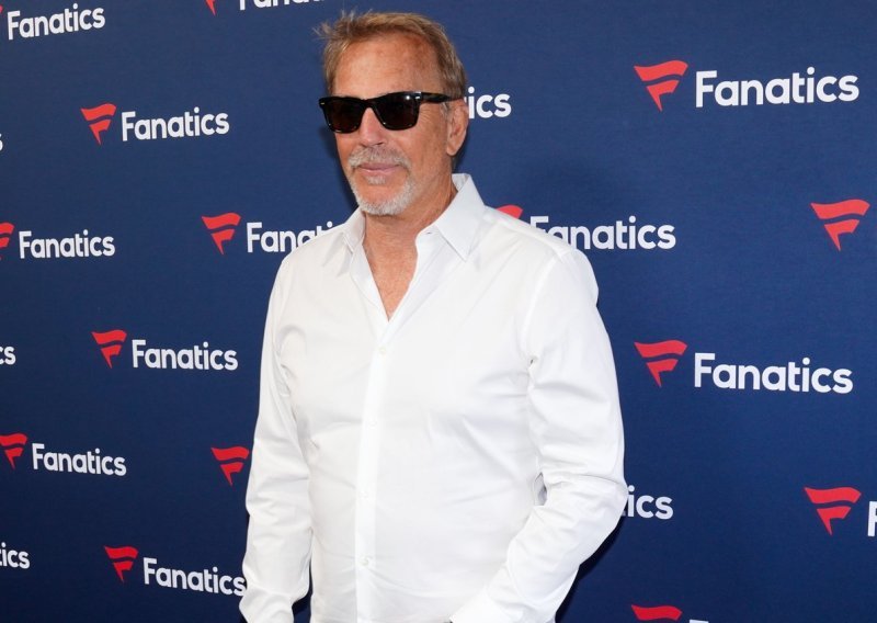 Bez greške: Kevin Costner i u casual izdanju nije prošao nezapaženo