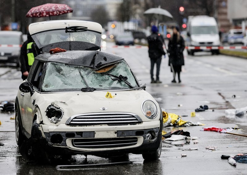 Napadač u Münchenu priznao: 'Namjerno sam se zaletio u masu'