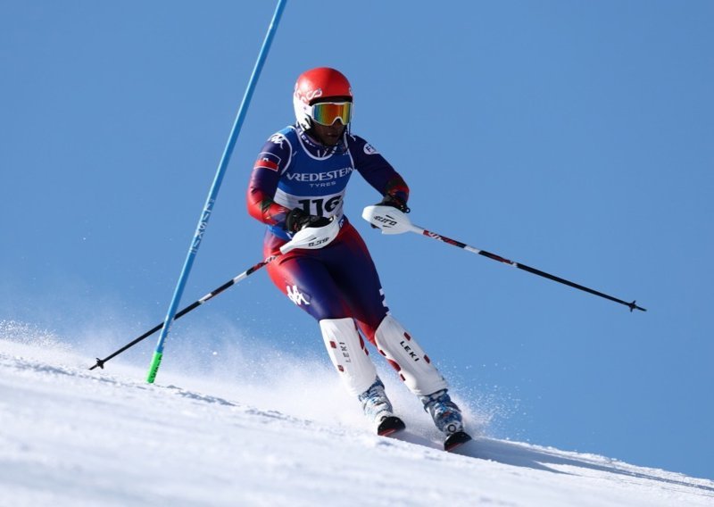 Pogledajte nevjerojatnu vožnju skijašice s Haitija; ovo je bila doslovno borba za život