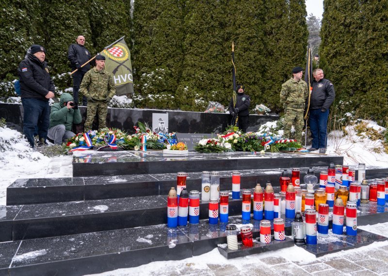 Tigrovi na obljetnici pogibije stožernog brigadira Damira Tomljanovića-Gavrana