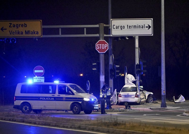 U nesreći u V. Gorici poginulo dijete, vozač bježao od policije pa se automobilom zabio u semafor