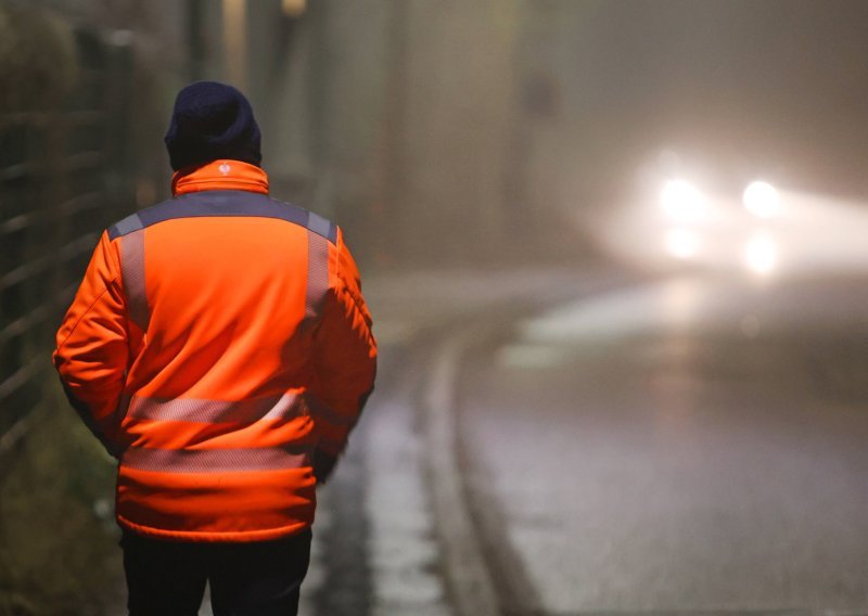 Moderna automobilska tehnologija 'ne vidi' dobro reflektirajuću odjeću