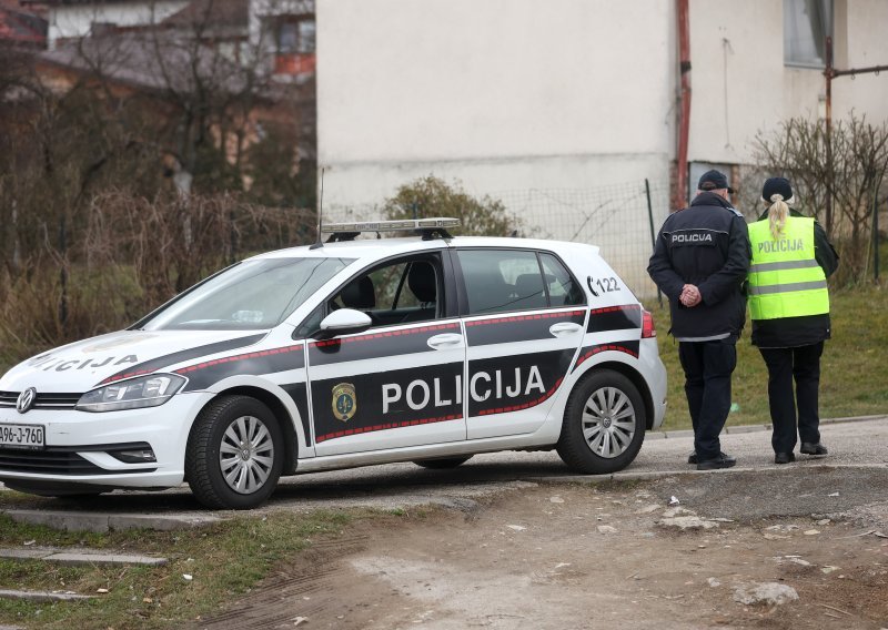 Evo tko se nalazi među uhićenima nakon što je u kući pronađeno 31 dijete. Javnost šokirana otkrićem