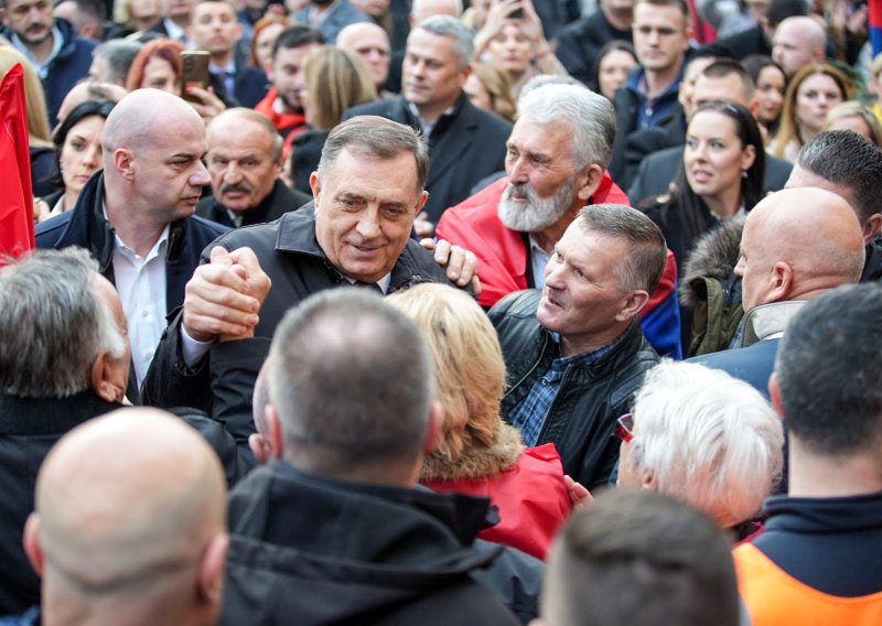 EU se oglasio oko Dodika, upozorena i Srbija. Orban nezadovoljan: Ovo je tužno...