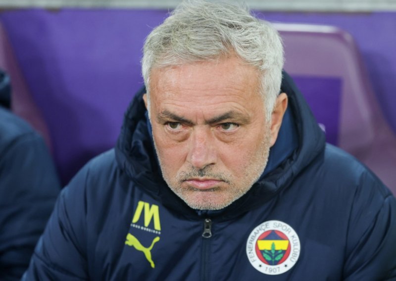 Jose Mourinho zbog rasizma zaradio brutalnu kaznu; Turci mu ovo ne mogu oprostiti