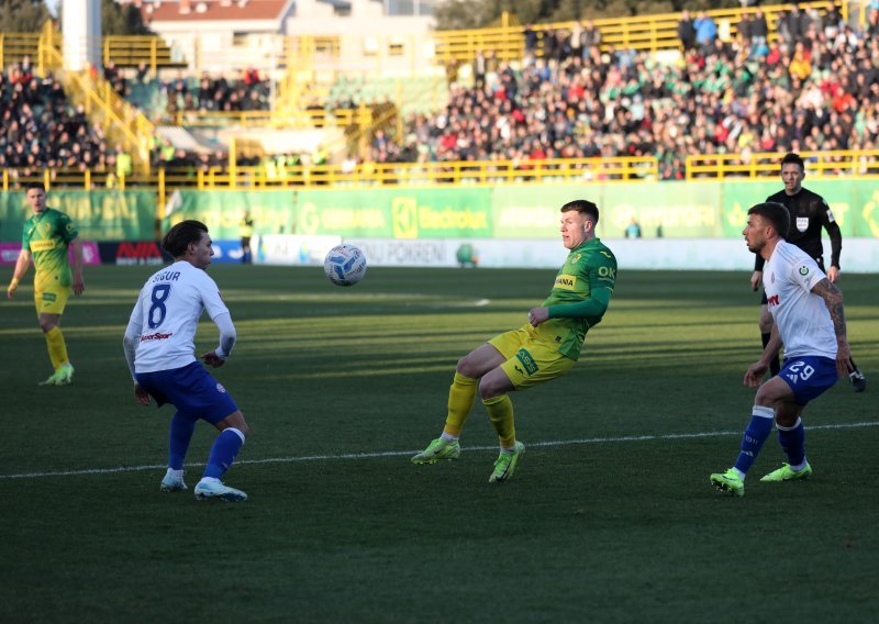 Iz Hajduka je prešao u Dinamo pa je otpisan. Sad je hit SHNL-a: 'Žao mi je što mi nisu dali priliku'