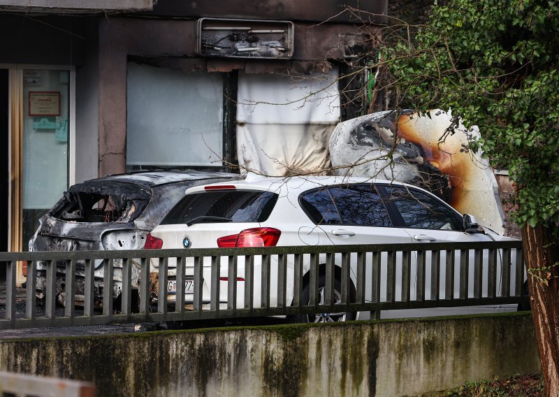 U Zagrebu se usred noći zapalili Mercedes i BMW