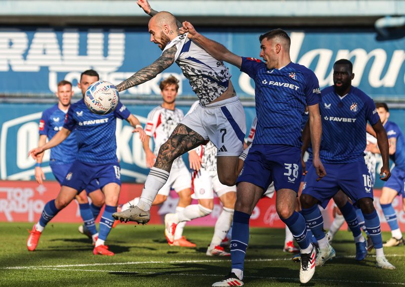 Dinamo s dva igrača manje preživio derbi. Hajduk izjednačio u 90. minuti, pogledajte golove