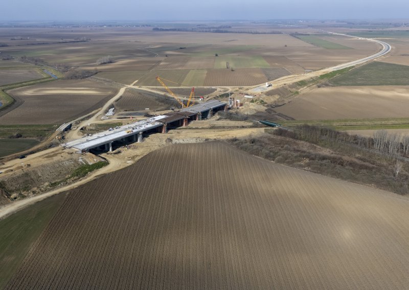 Radovi na posljednjoj dionici koridora 5C: Put od Osijeka do Budimpešte  znatno će se skratiti