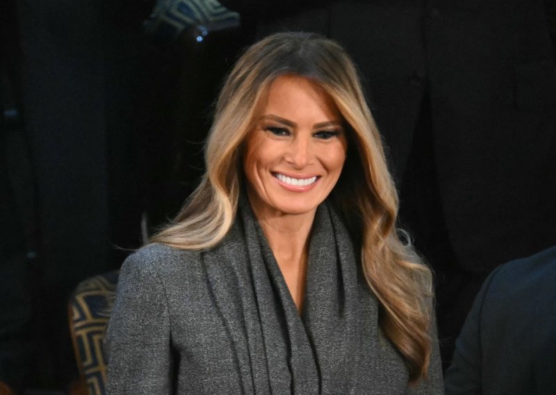 Moćno modno izdanje Melanije Trump: Ovo je stajling u koji ćete se zaljubiti na prvi pogled