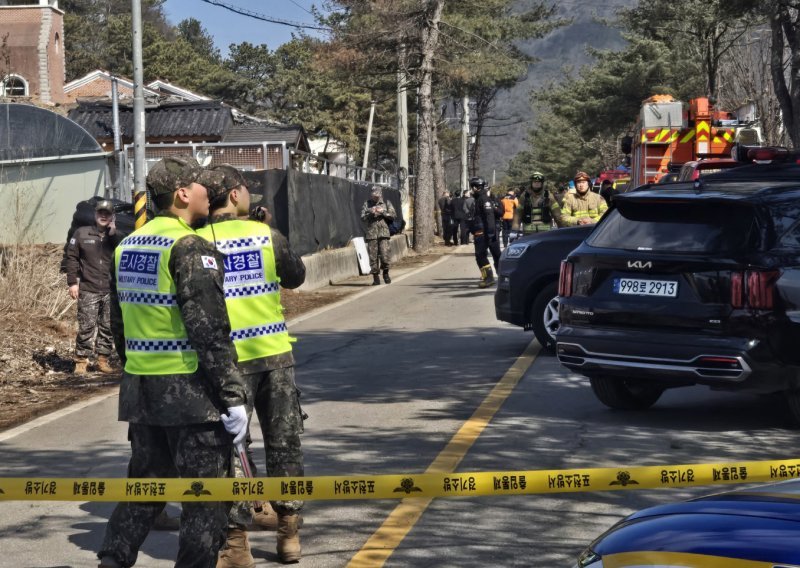 Vojni avion greškom izbacio osam bombi MK-82 izvan poligona u Južnoj Koreji