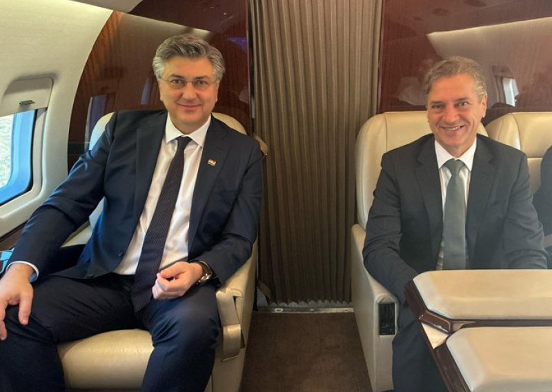 Plenković otputovao na izvanredni samit, imao je gosta u Vladinom zrakoplovu