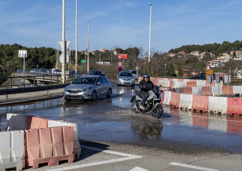 HAK objavio gdje su jutros zastoji i kolone zbog radova i pojačanog prometa