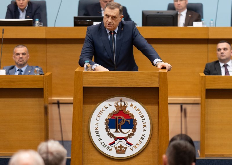 Dodik se igra s vatrom: Parlament RS otvorio mogućnost udruživanja sa Srbijom