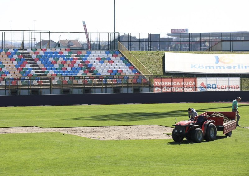 Jedan od najlošijih travnjaka SuperSport HNL-a napokon odlazi u povijest