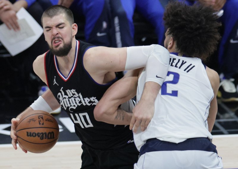 Odlični Zubac upisao double-double u pobjedi Clippersa