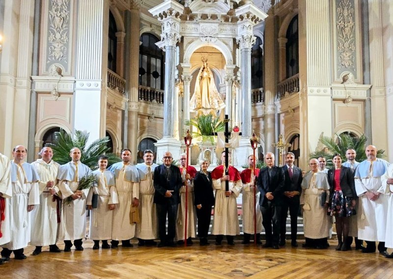 Na Cvjetnicu održana misa na hrvatskom jeziku u Santiagu: 'Bilo je izvrsno'