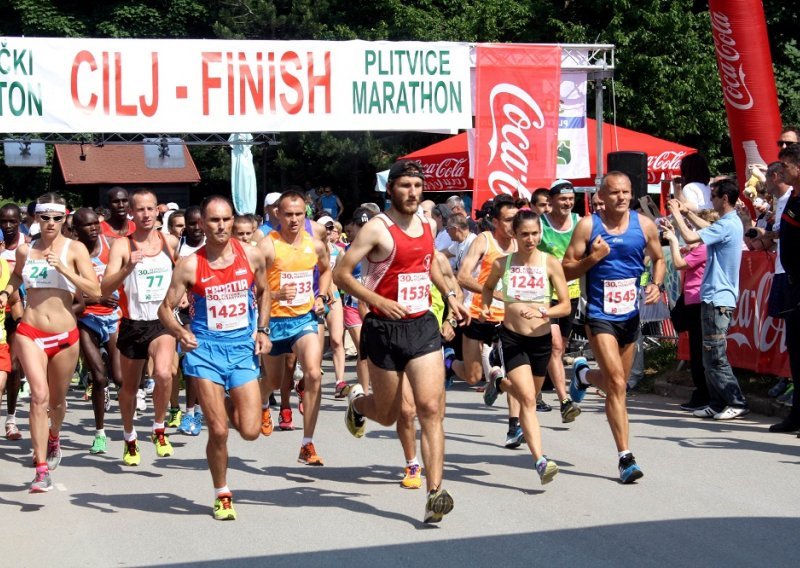 Kenijac Joel Maina Mwangi pobjednik 30. Plitvičkog maratona