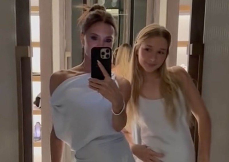 Victoria Beckham i 13-godišnja Harper odsada nose samo ovakve haljine