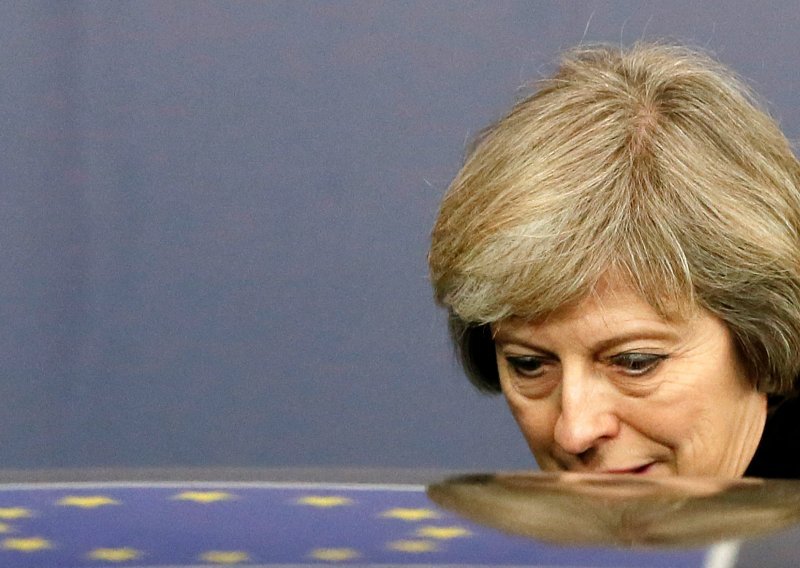 May u današnjem govoru najavljuje 'tvrdi' Brexit