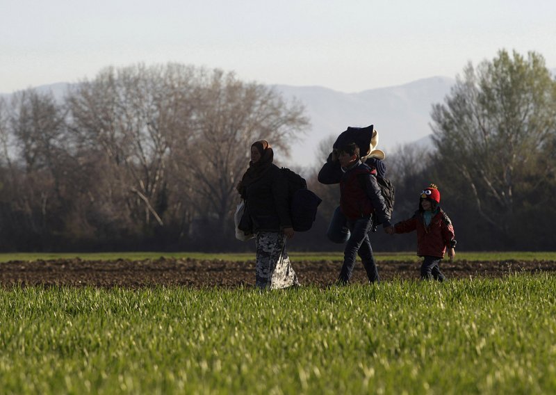 Slovenci protiv referenduma o izbjeglicama i migrantima