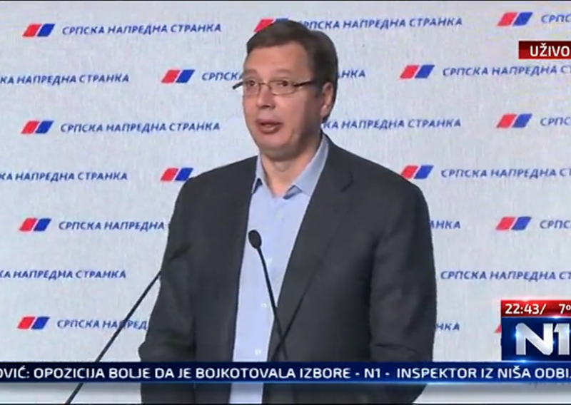 Orešković čestitao Vučiću na izbornoj pobjedi