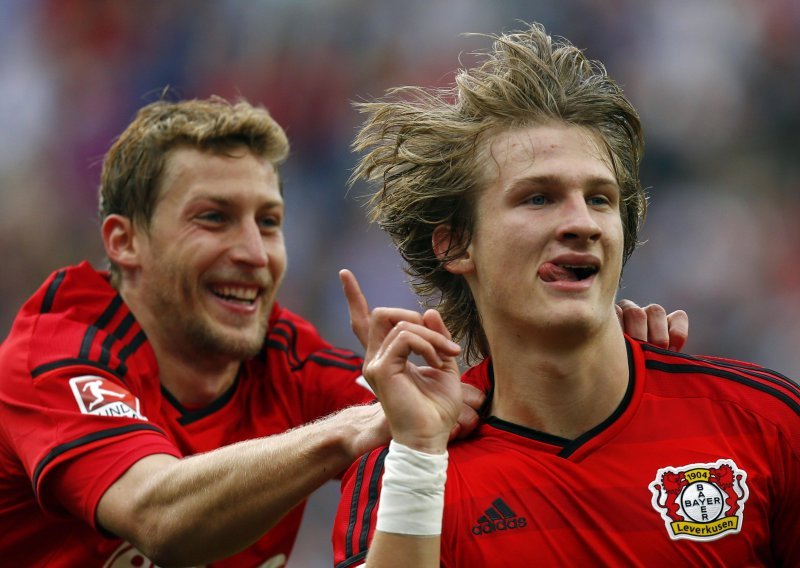 Tin Jedvaj zabio i dodao, Bayer na vrhu Bundeslige!