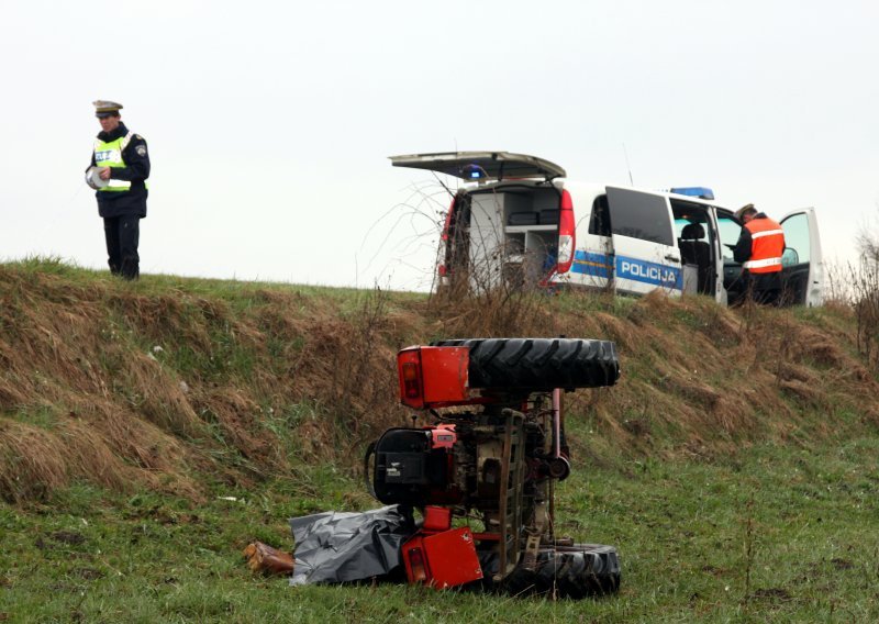 Traktor pojurio nizbrdicom i pregazio 54-godišnjaka