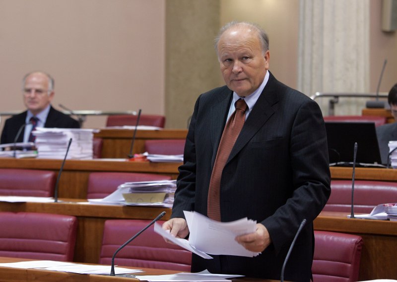 Svađa Karamarka i Bajića zbog Linića