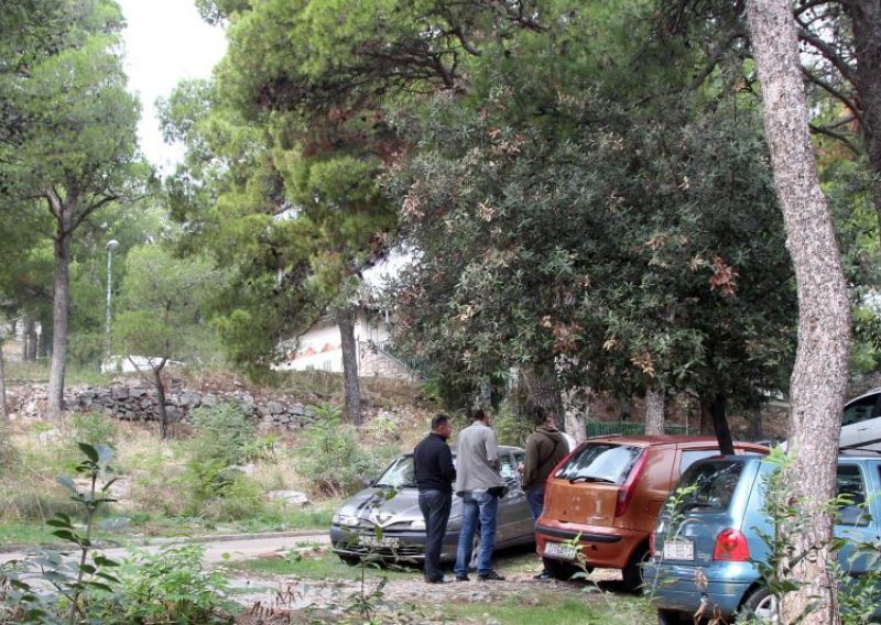 U šumi pored dječjeg vrtića izboden 23-godišnji Šibenčanin