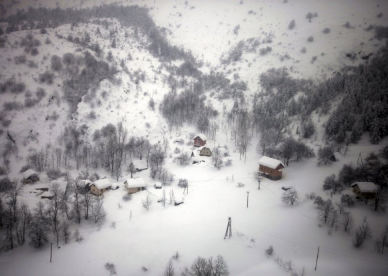 Extreme cold claims three more lives in Bosnia