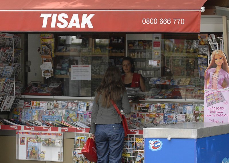 U bijegu od policije iskočio kroz kiosk Tiska