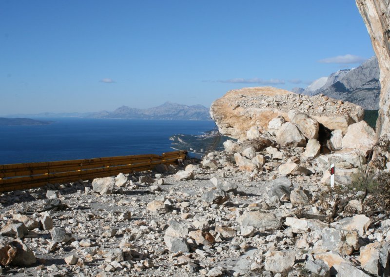 Novi odroni na cesti Makarska - Vrgorac