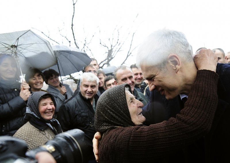 Tadić bi za Kosovo irski model