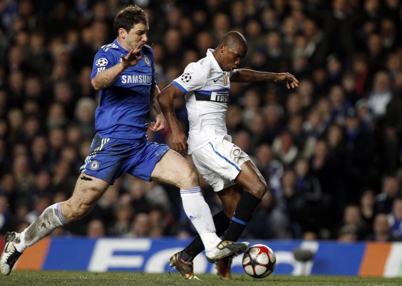 Eto'o i Mourinho nokautirali Chelsea