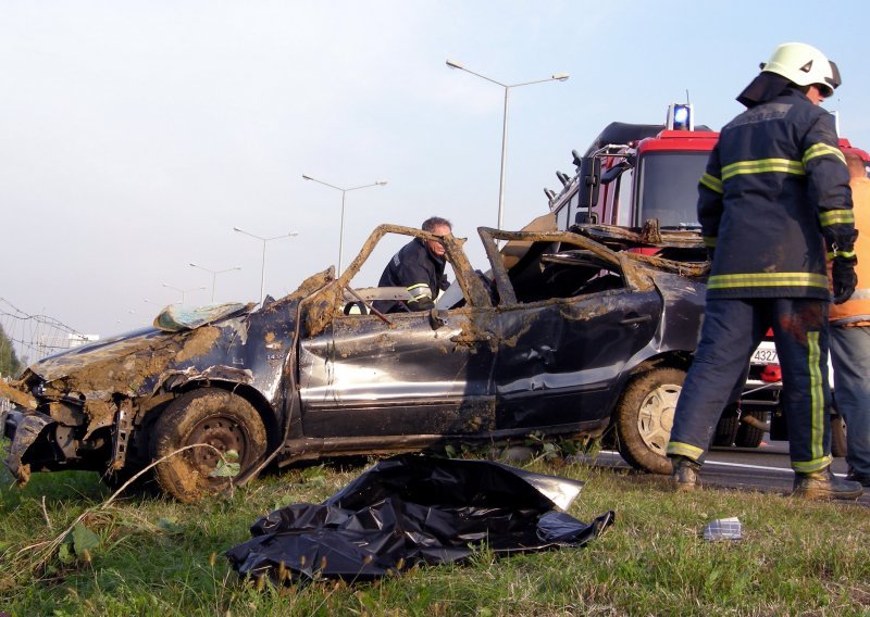 Bračni par poginuo na autocesti A3