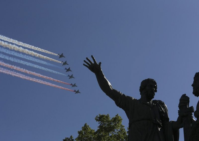 NATO-ov general za Europu priznao: Putin stvara moćnu vojsku